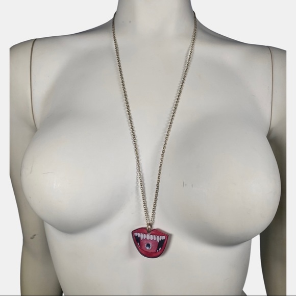 Red Vampire Mouth with small white stone Pendant Necklace - Picture 3 of 3